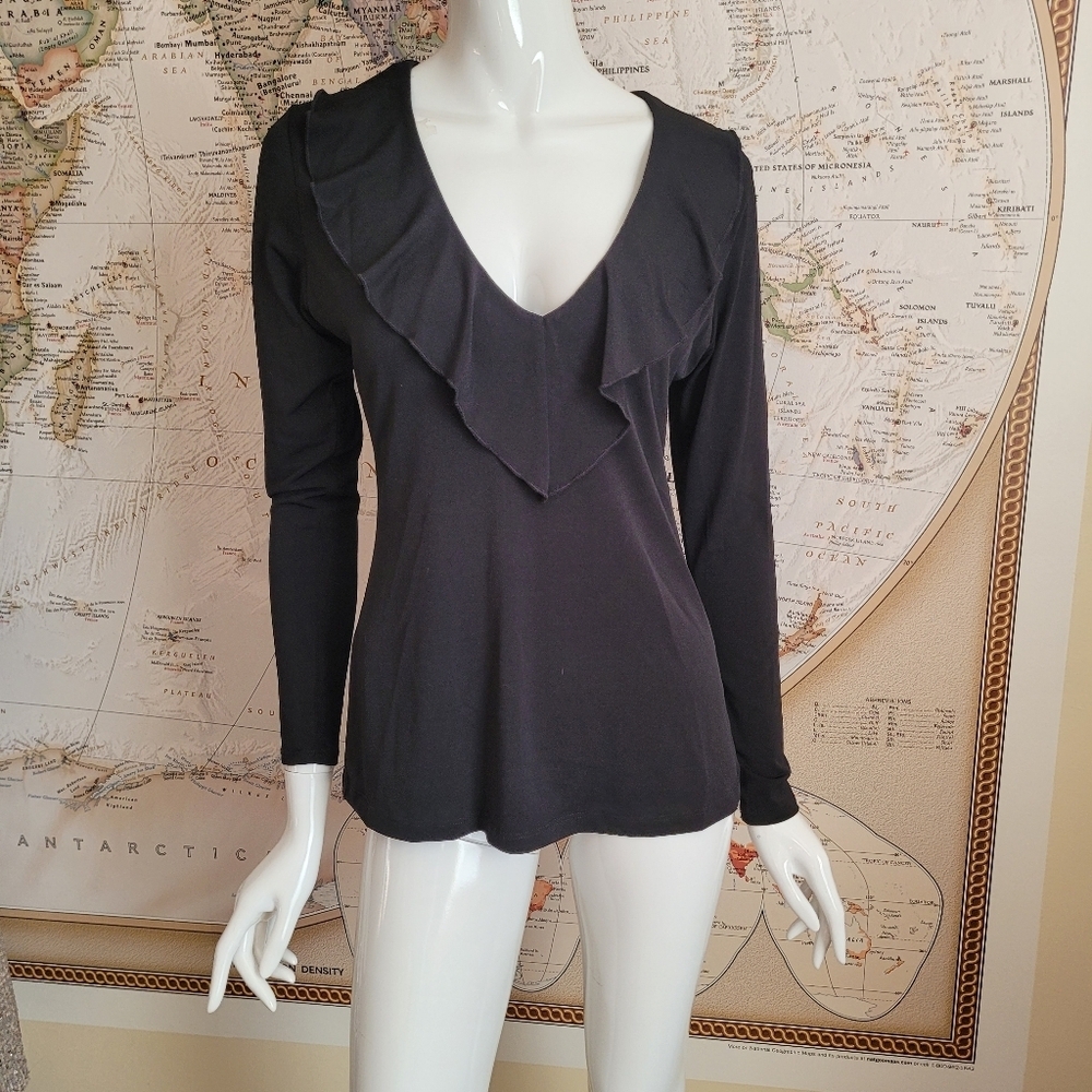 Veronica M vintage stretch black top with v-neck collar ruffle whimsigoth edgy M